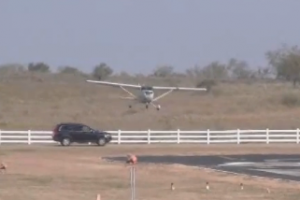Small Plane Hits SUV at Texas Airport [Video]